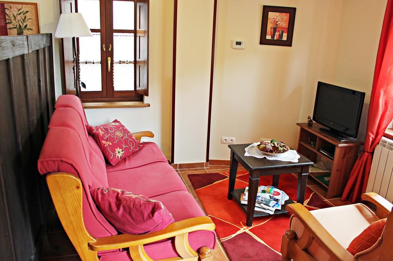 Apartamentos El Llago Boal 외부 사진