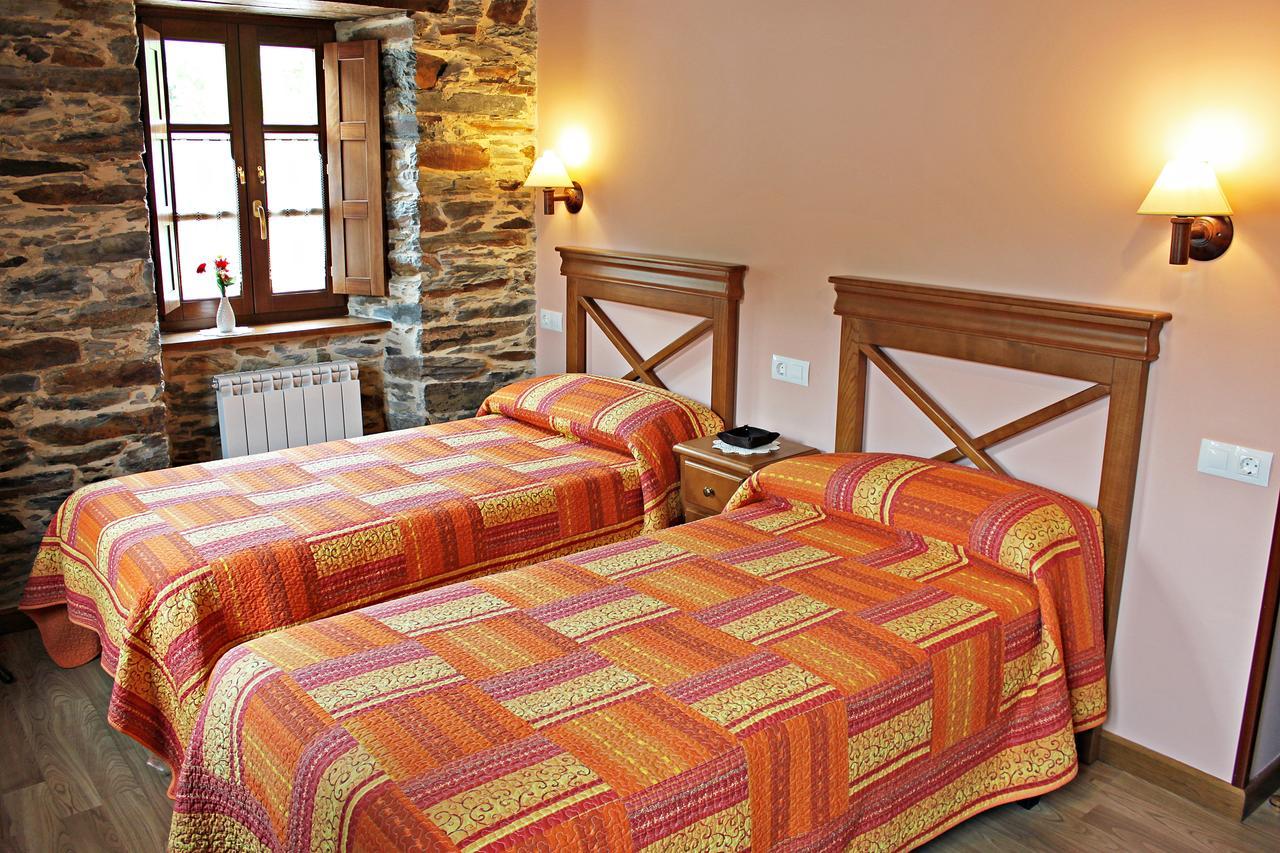 Apartamentos El Llago Boal 외부 사진