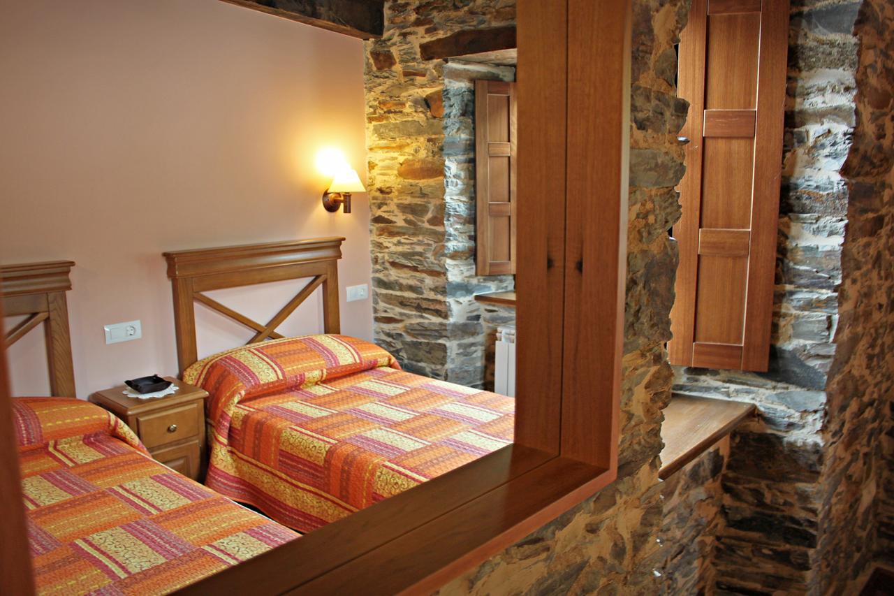 Apartamentos El Llago Boal 외부 사진