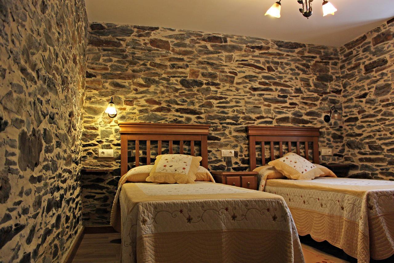 Apartamentos El Llago Boal 외부 사진
