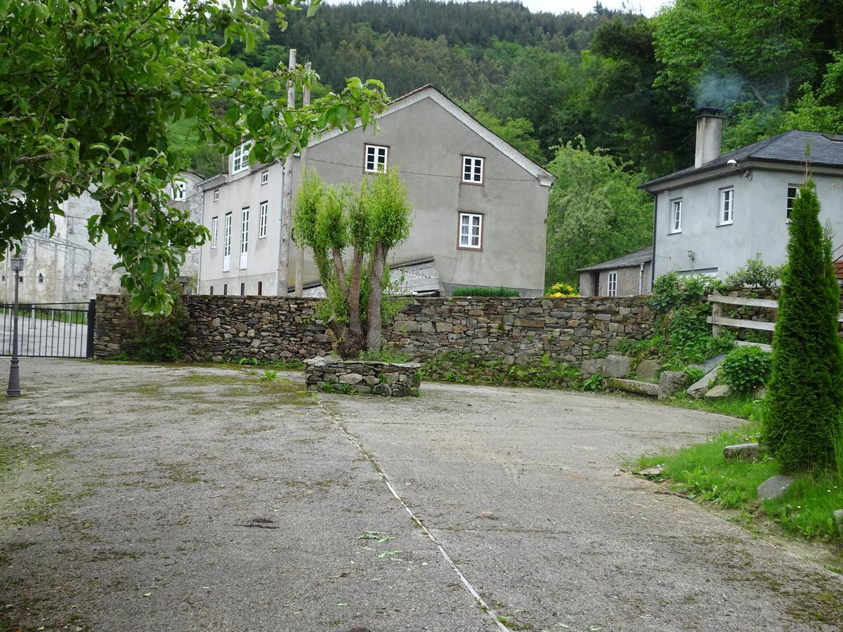Apartamentos El Llago Boal 외부 사진